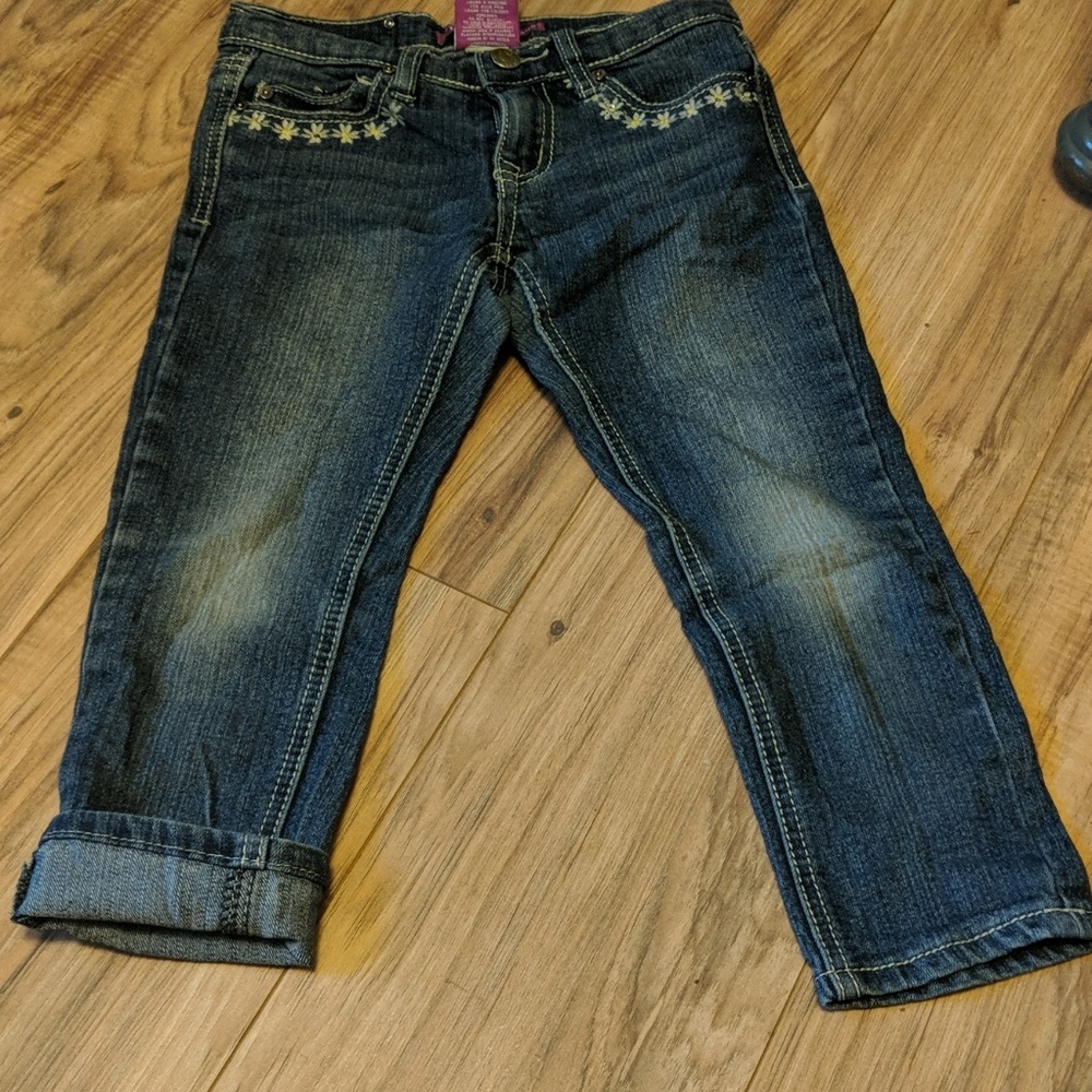 Vigoss girls capri jeans size 8
